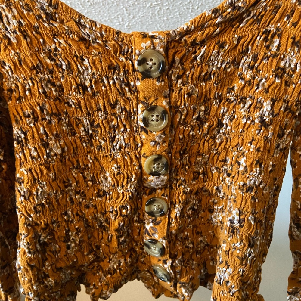 American Eagle shirt